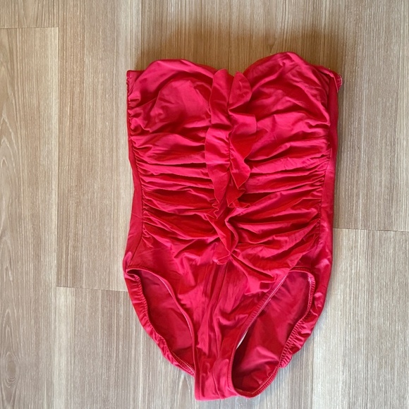 Red Ruched Swimsuit w/ Shapewear Compression - Size M - Picture 1 of 6